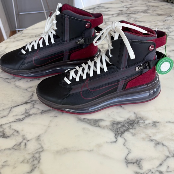 NEW Men's 7.5 Nike Air Max 720 Saturn Sneakers - Picture 1 of 7